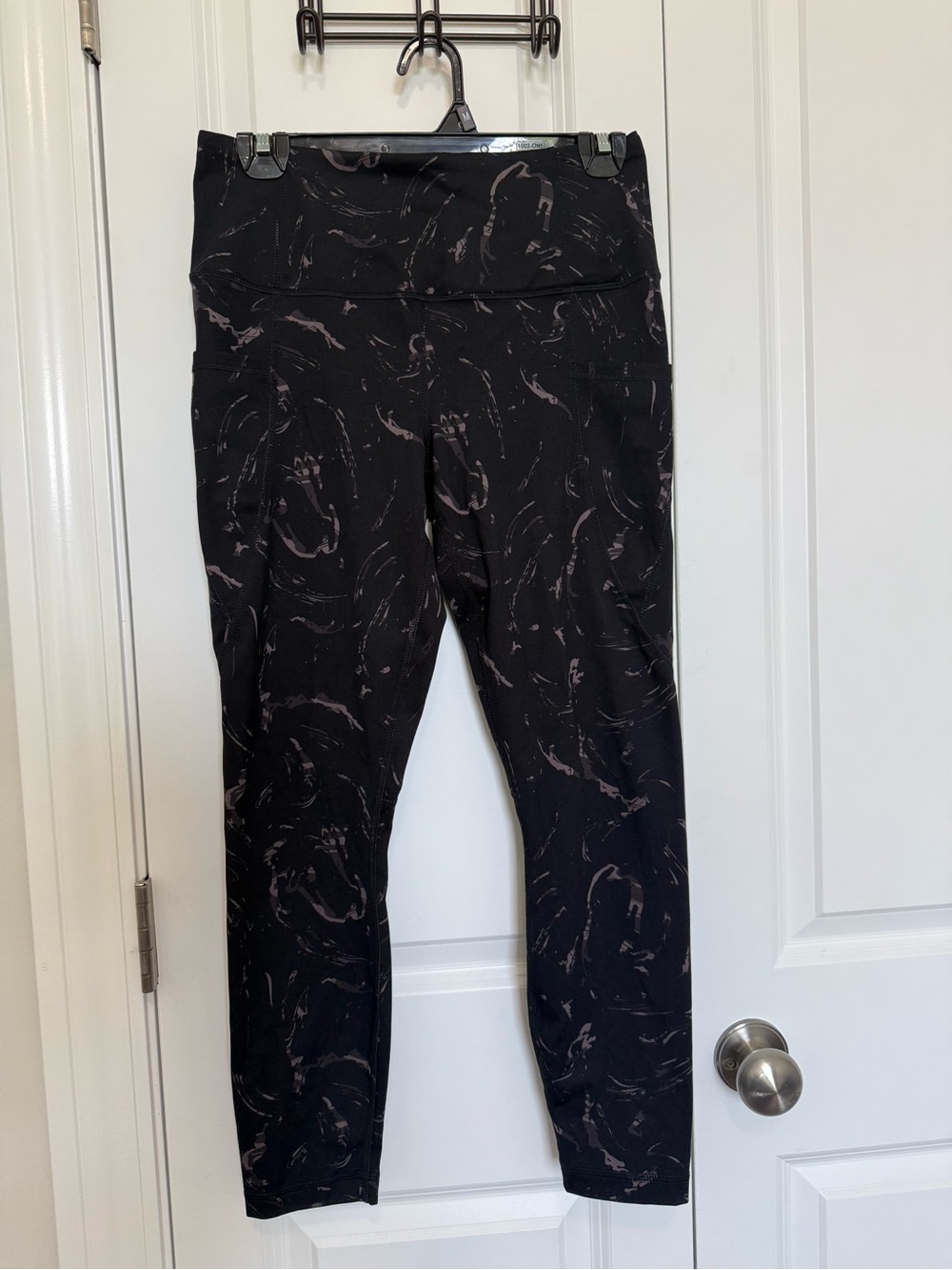 Active Life Black Marble High-Waist Leggings
